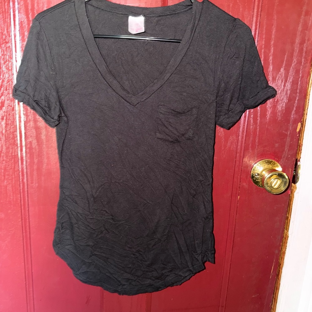 No Boundaries Black V-Neck Pocket Tee